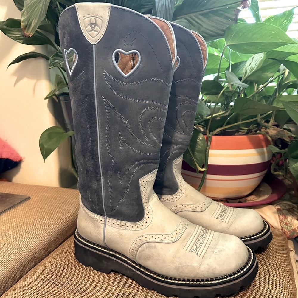 Ariat 4LR Cowgirl boots